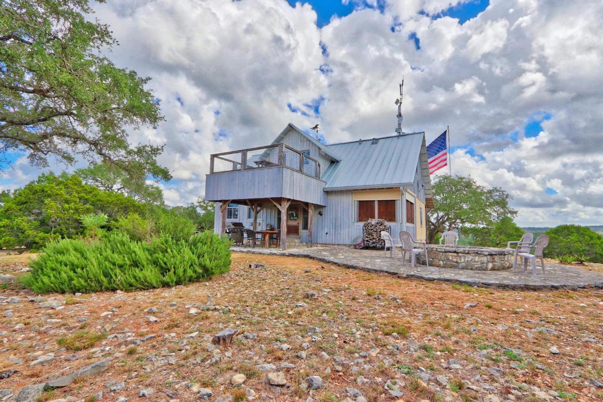 Log Cabin At Old Glory Ranch Wimberley Ngoại thất bức ảnh