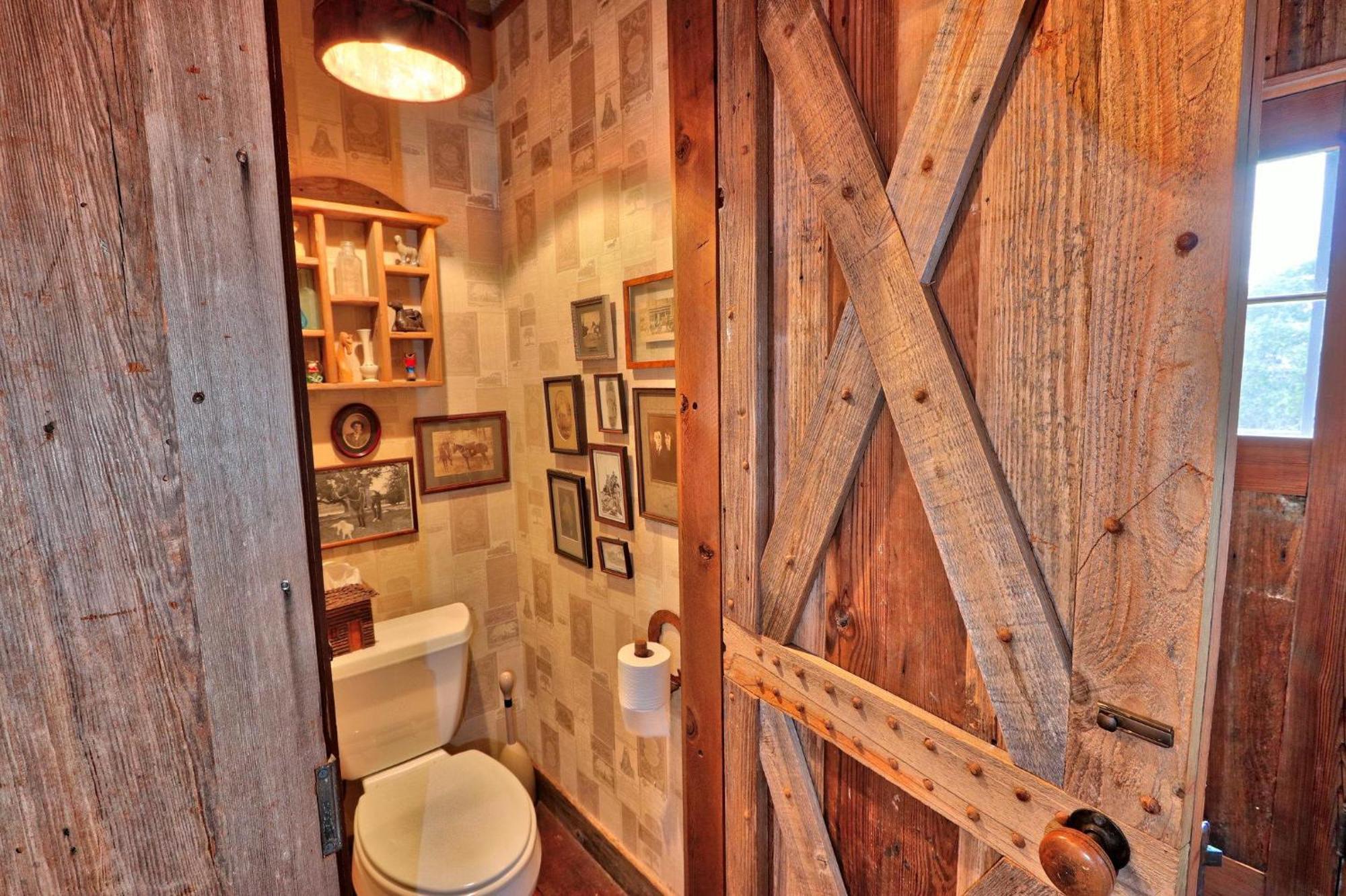 Log Cabin At Old Glory Ranch Wimberley Ngoại thất bức ảnh