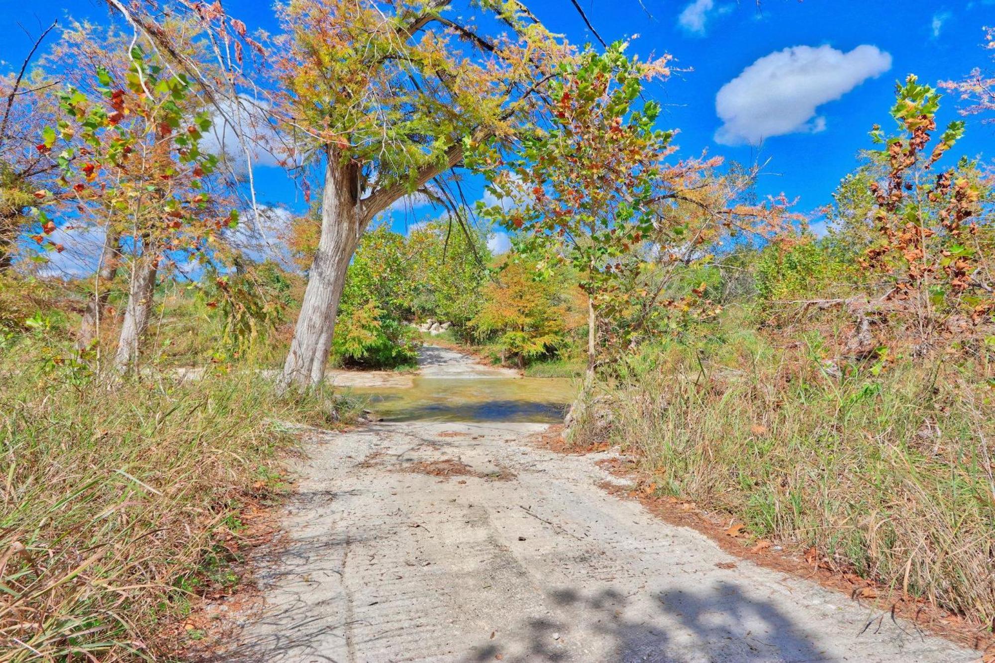 Log Cabin At Old Glory Ranch Wimberley Ngoại thất bức ảnh